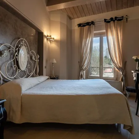 Boutique Residenza La Ceramica 3*
