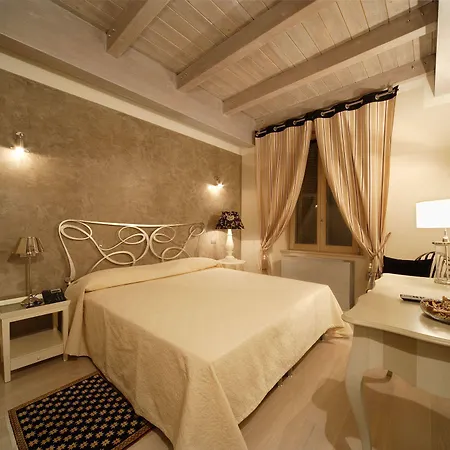 Boutique Residenza La Ceramica 호텔 파브리아노