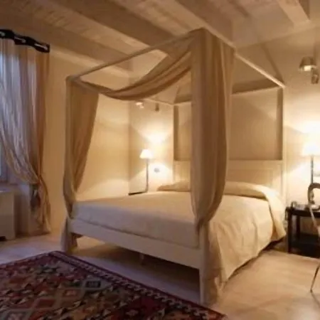 Boutique Residenza La Ceramica Hotell 3*