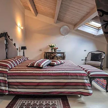 Boutique Residenza La Ceramica 호텔 3*